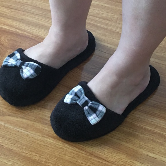 Victoria's Secret Slippers - Picture 8 of 8